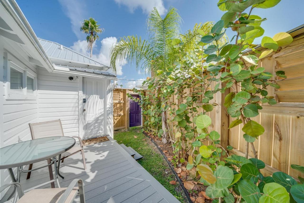 Updated Early 1900S 2Br Cottage Walking Distance To Downtown With Onsite Parking St. Augustine Esterno foto
