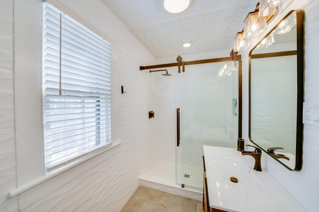 Updated Early 1900S 2Br Cottage Walking Distance To Downtown With Onsite Parking St. Augustine Esterno foto