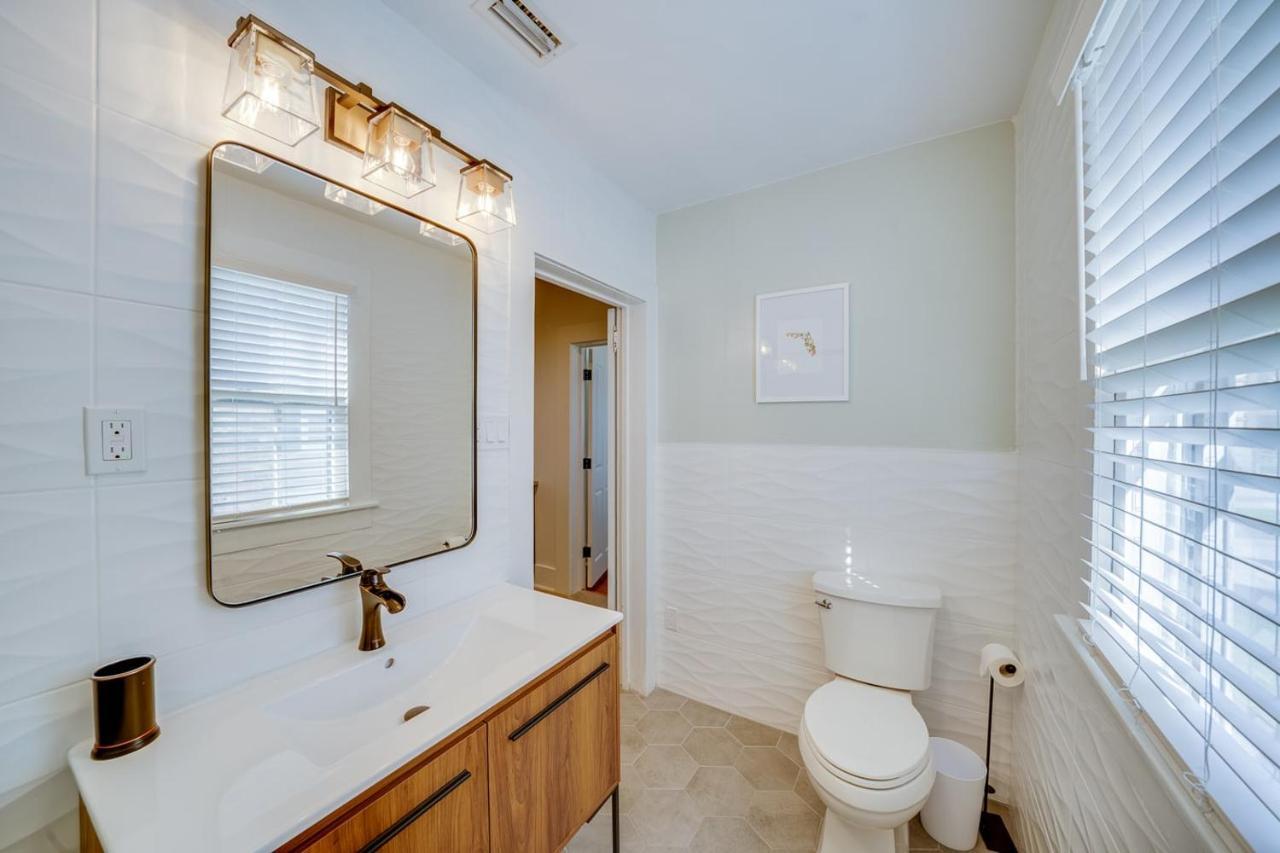Updated Early 1900S 2Br Cottage Walking Distance To Downtown With Onsite Parking St. Augustine Esterno foto